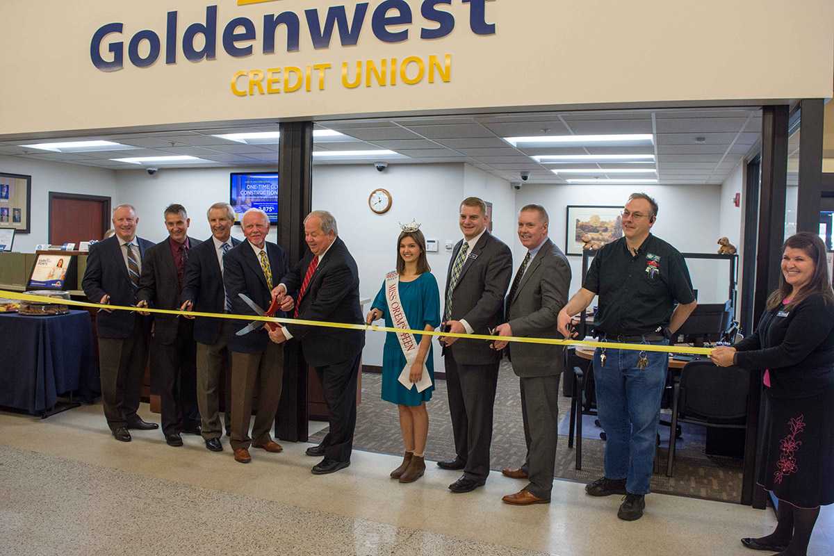 Orem Branch ribbon cutting